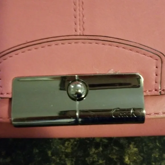 Coach Blush Pink Crossbody Bag and Wallet - Picture 8 of 13